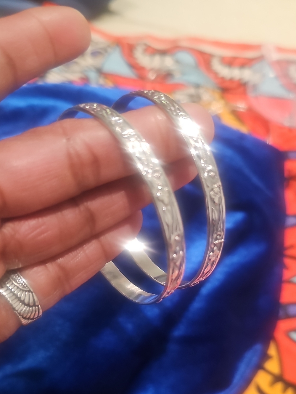 925 Sterling Silver Floral Engraved Bangle Bracelet Set Of Two Ladies Size 8 - Picture 4 of 8